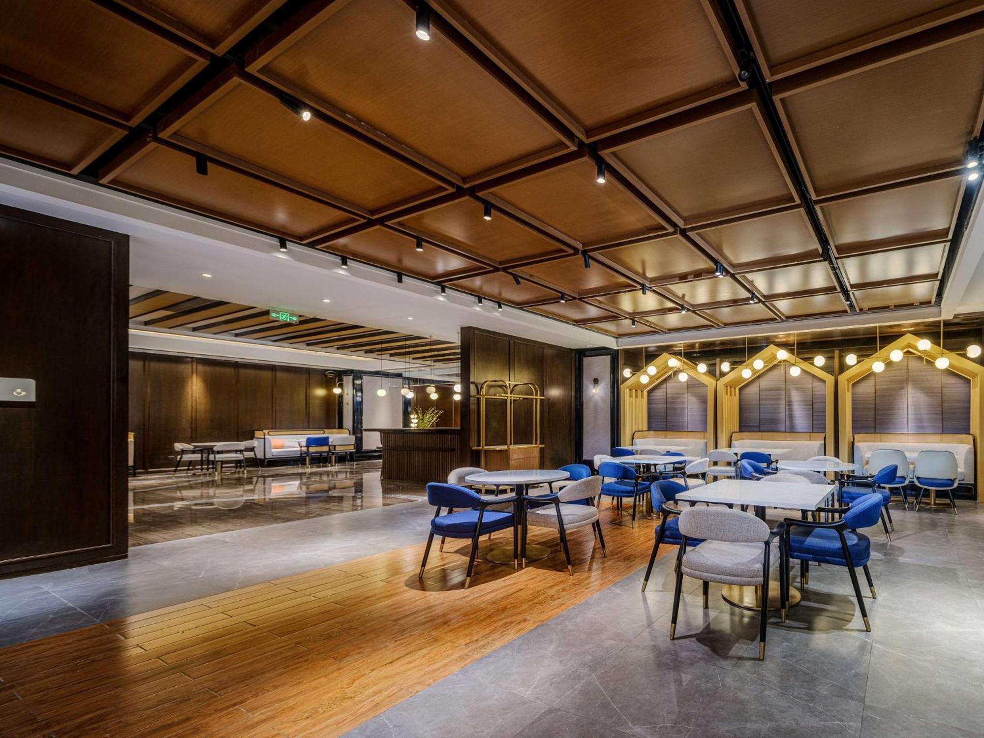 Hilton Garden Inn Beijing Guomao Eksteriør bilde