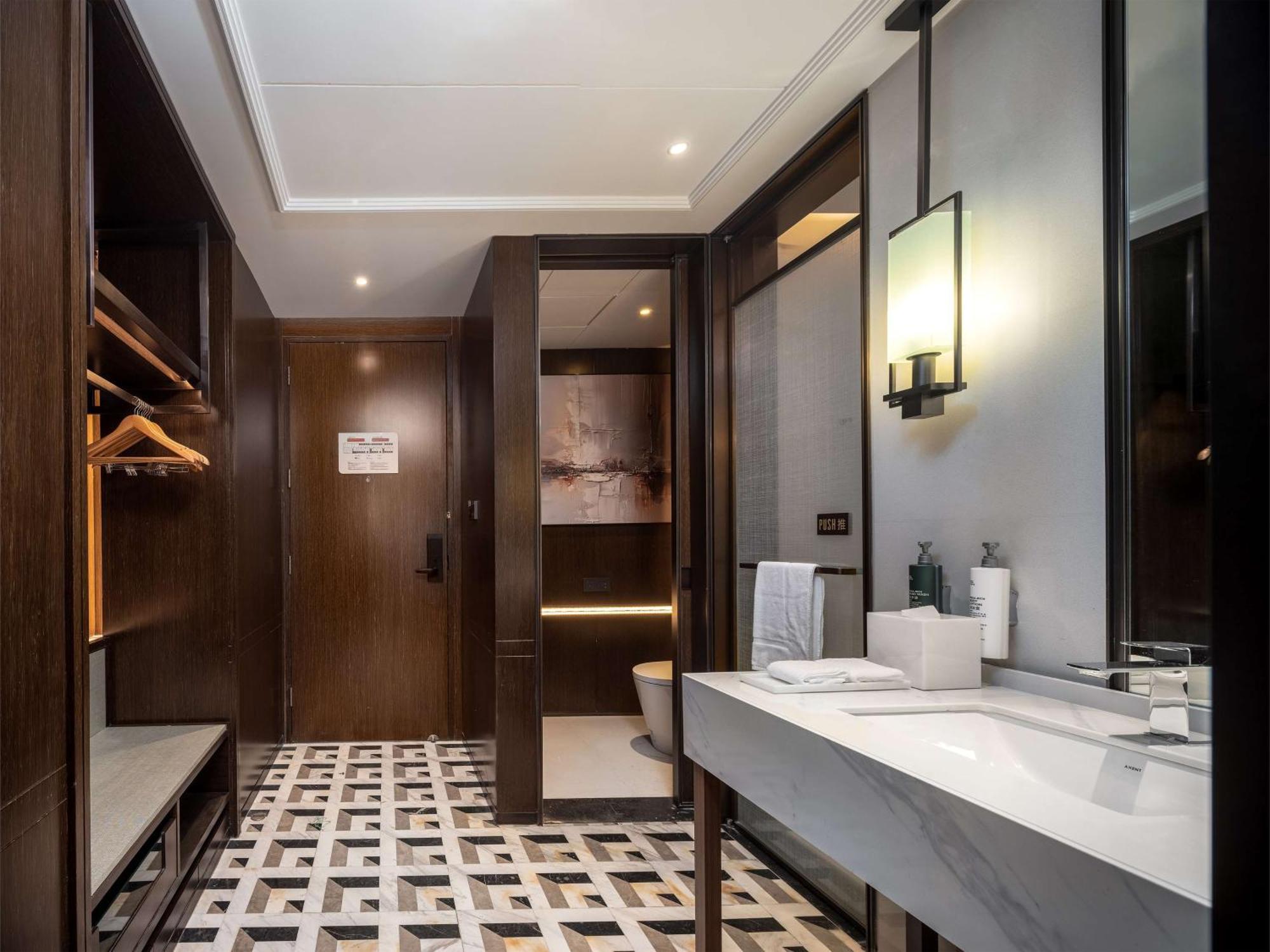 Hilton Garden Inn Beijing Guomao Eksteriør bilde